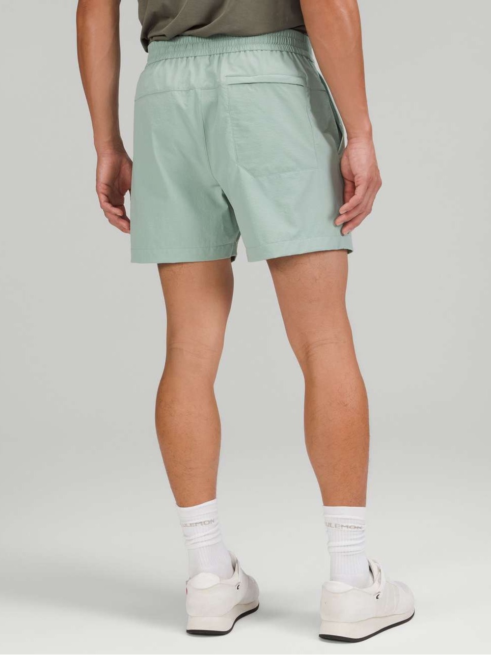 Lululemon /// Men’s Bowline Short 5" *Stretch Ripstop - Silver Blue - Size XL